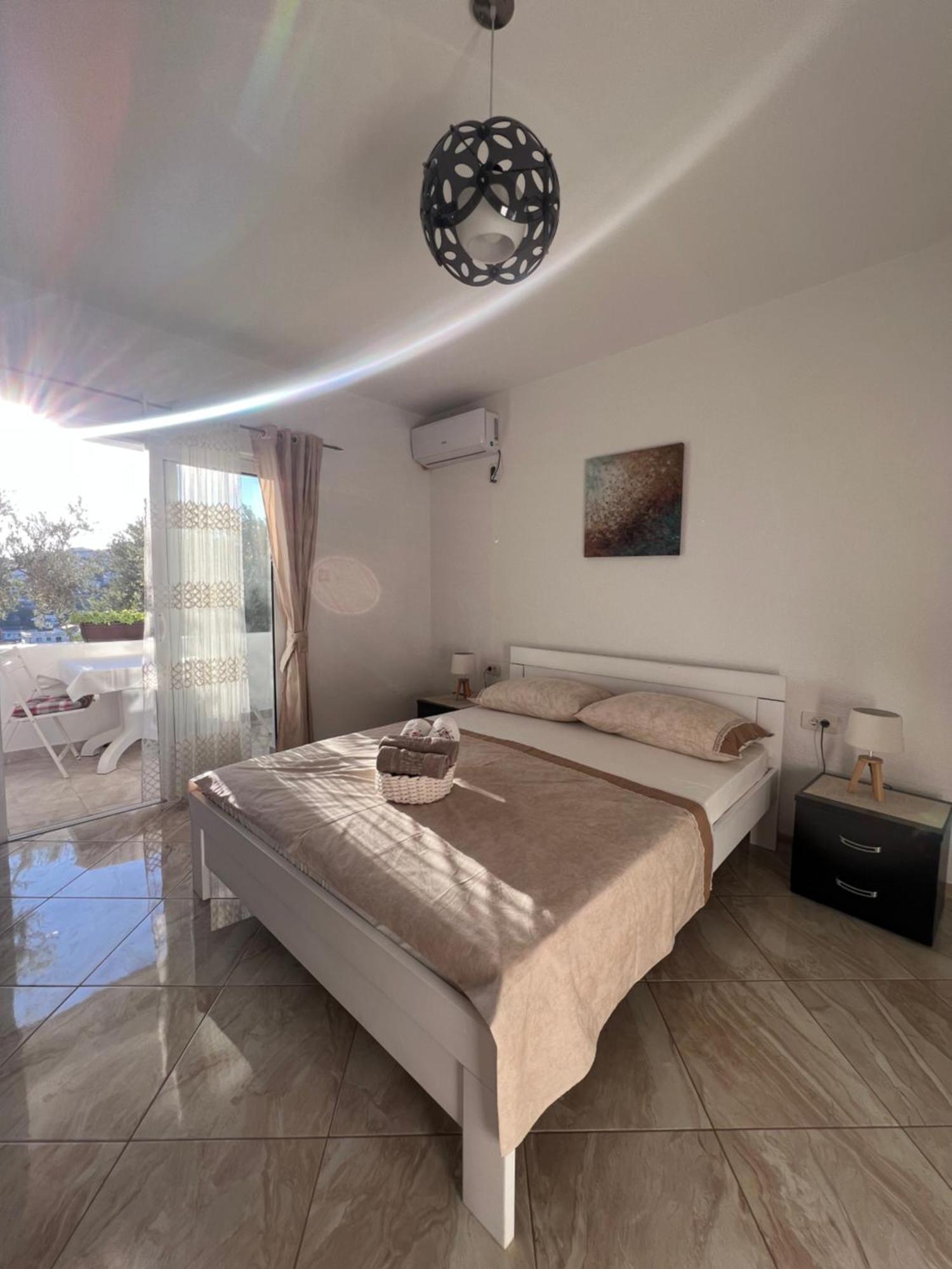 Suka Apartments Ulcinj Exteriör bild